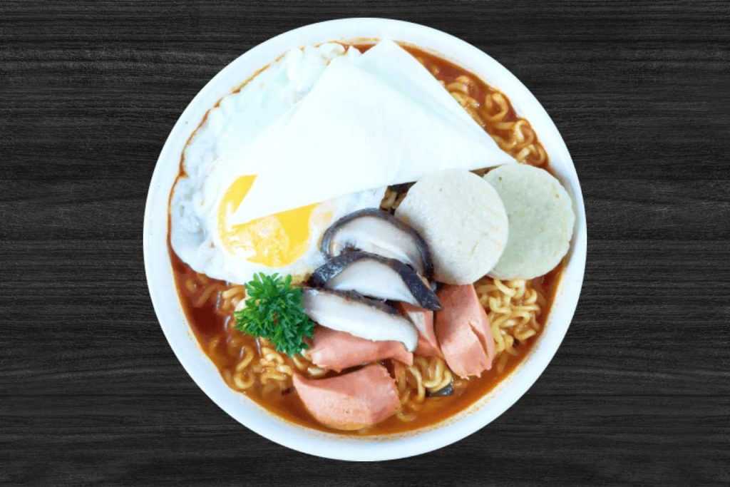 Resep Ramyeon Drakor ala Chef Yuda, Pedasnya bikin Nagih!