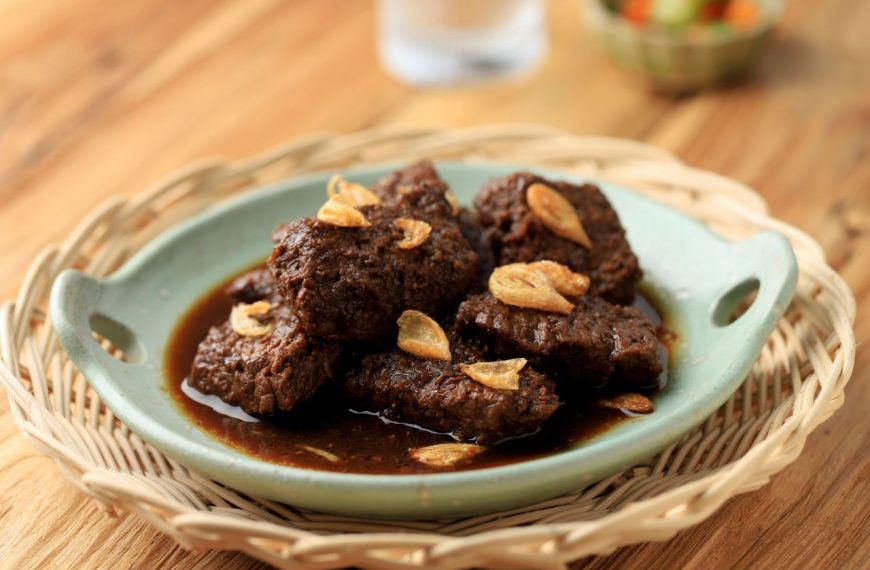Resep Semur Daging Sapi Spesial, Dijamin Bikin Ketagihan!