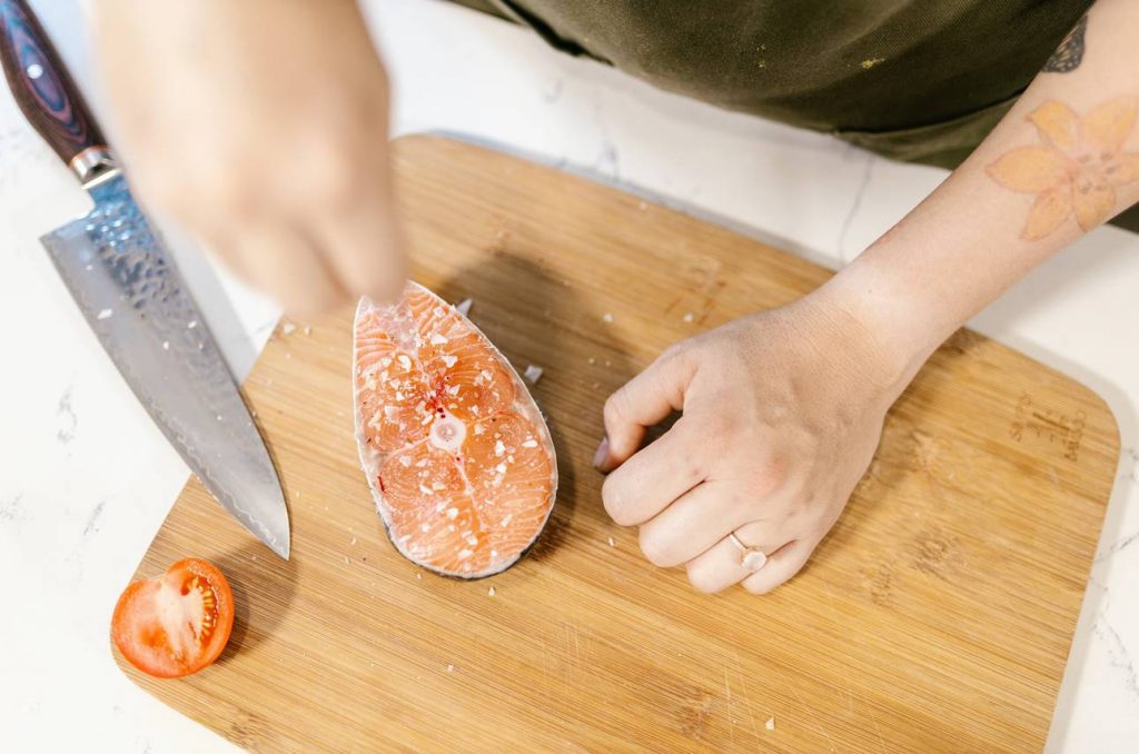 cara masak salmon steak