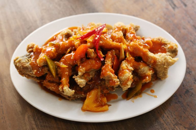 Lezatnya Hidangan Ikan Asam Manis, Simak Resep dan Cara Buatnya!