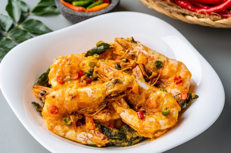 Resep Udang Telur Asin ala Restoran Yang Cepat & Praktis!