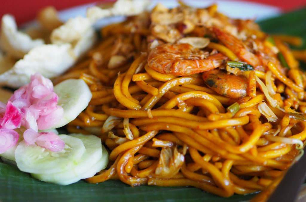 makanan khas dartah aceh mie aceh