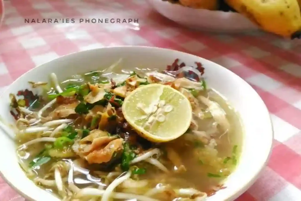 Makanan Khas Semarang - Soto Semarang