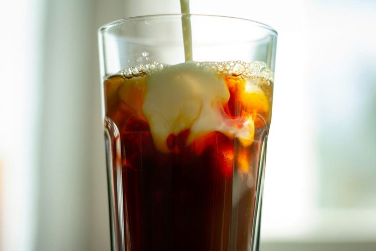 Cara Mudah Membuat Kopi Cold Brew Tanpa Alat Khusus